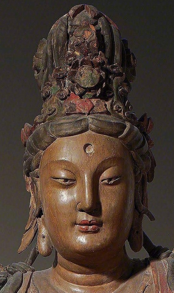 辽代彩绘木雕水月观音像 现藏于美国纳尔逊艺术博物馆