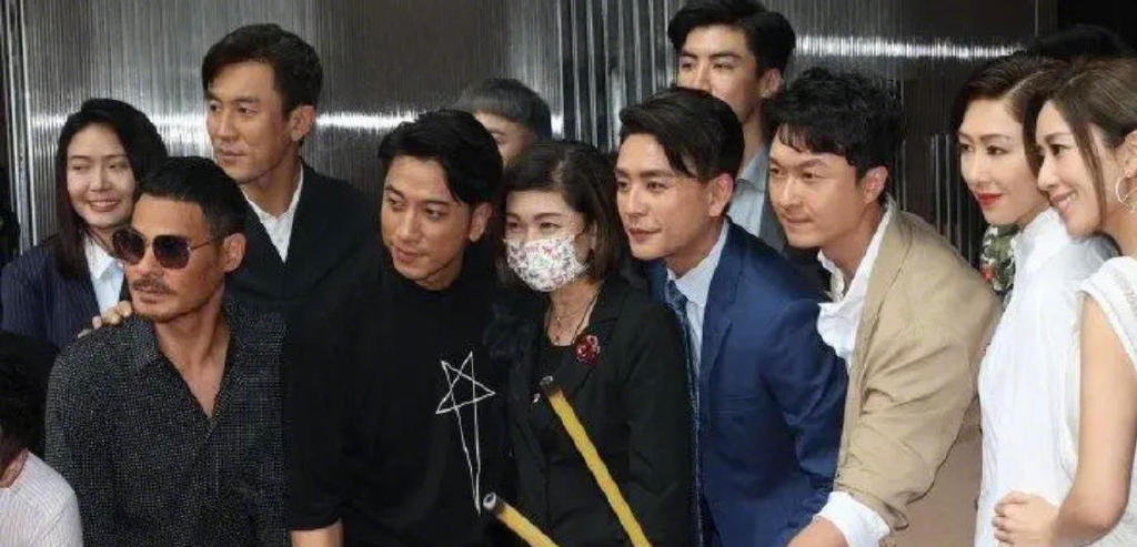 被官方除名？TVB花旦胡定欣新剧海报不见踪影，网友感不满休闲区蓝鸢梦想 - Www.slyday.coM