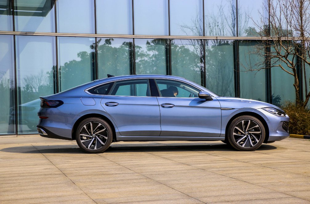 而立之年,少不了一辆上汽大众凌渡l-新浪汽车