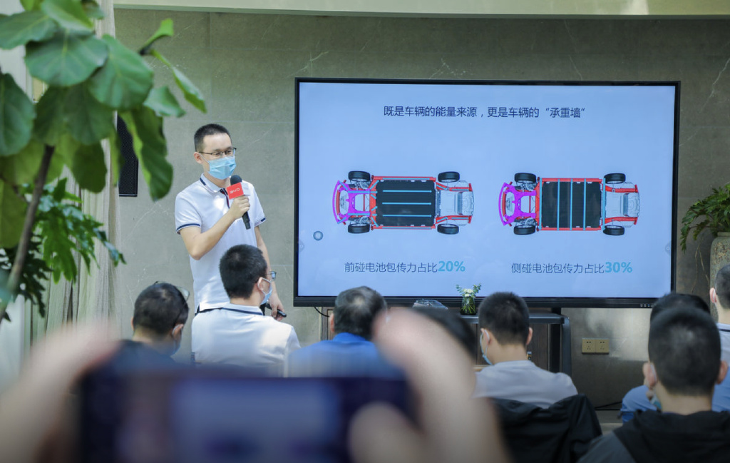 闭眼买、放心开的电动车是什么样？比亚迪@了全行业休闲区蓝鸢梦想 - Www.slyday.coM