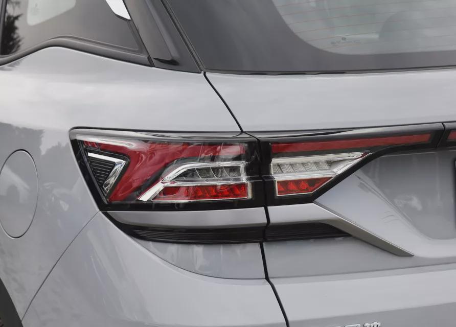 谁才是新生代国潮SUV劲旅？风神AX7对比荣威RX5 PLUS