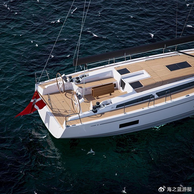 从这6款休闲巡航游艇开启您新一年的海上休闲生活