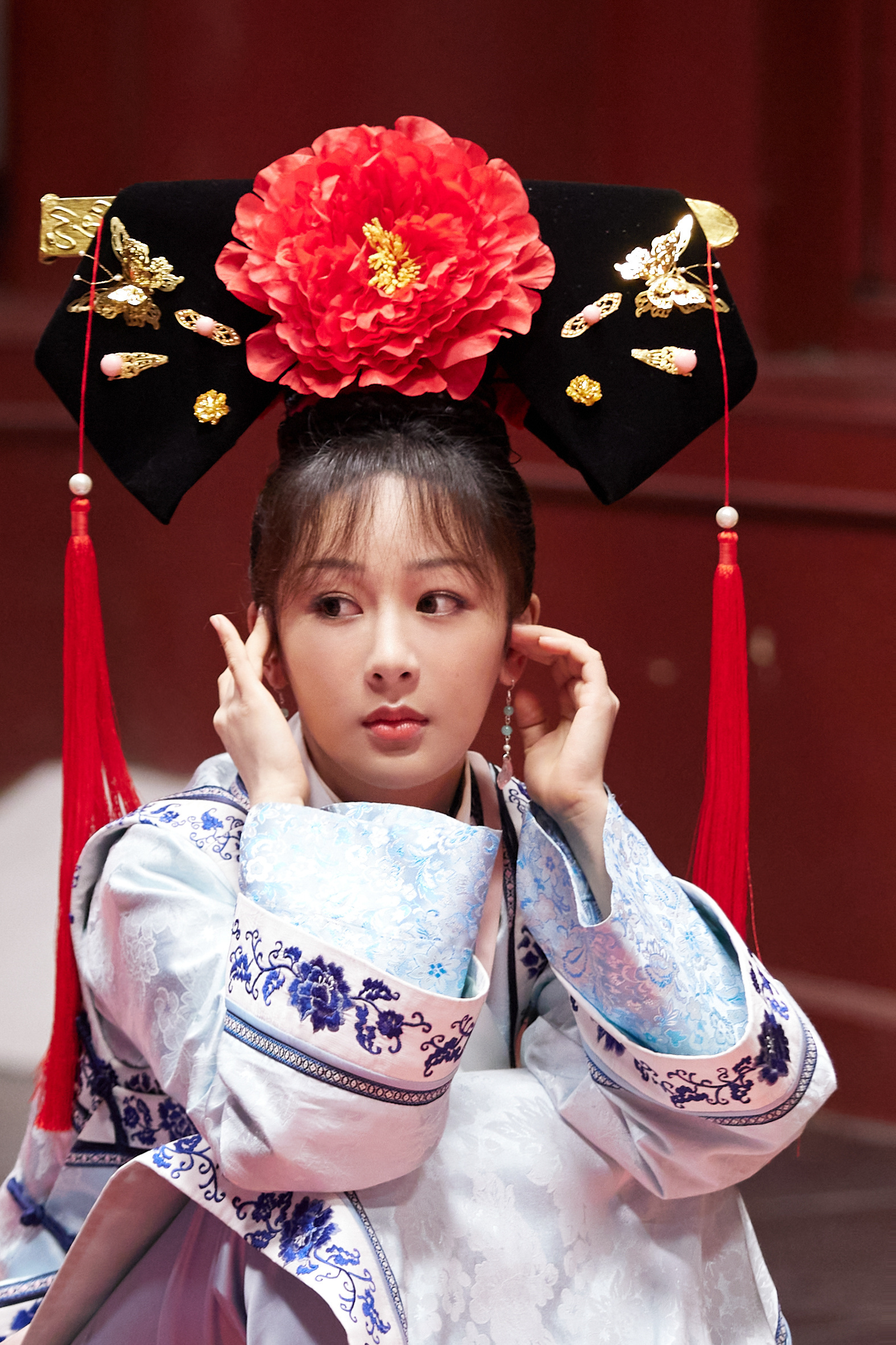 杨紫清宫造型上线,温婉又优雅的格格 今晚一起看紫紫v……_高清图集