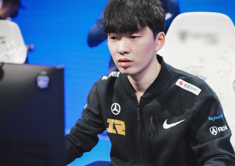 doinb被雨童“激”了下，什么都说？暗示卡萨没队要smlz可能休息休闲区蓝鸢梦想 - Www.slyday.coM