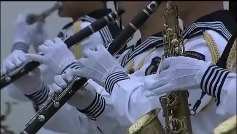 火蓝刀锋男子获得火蓝刀锋这把刀代表着无上的荣耀