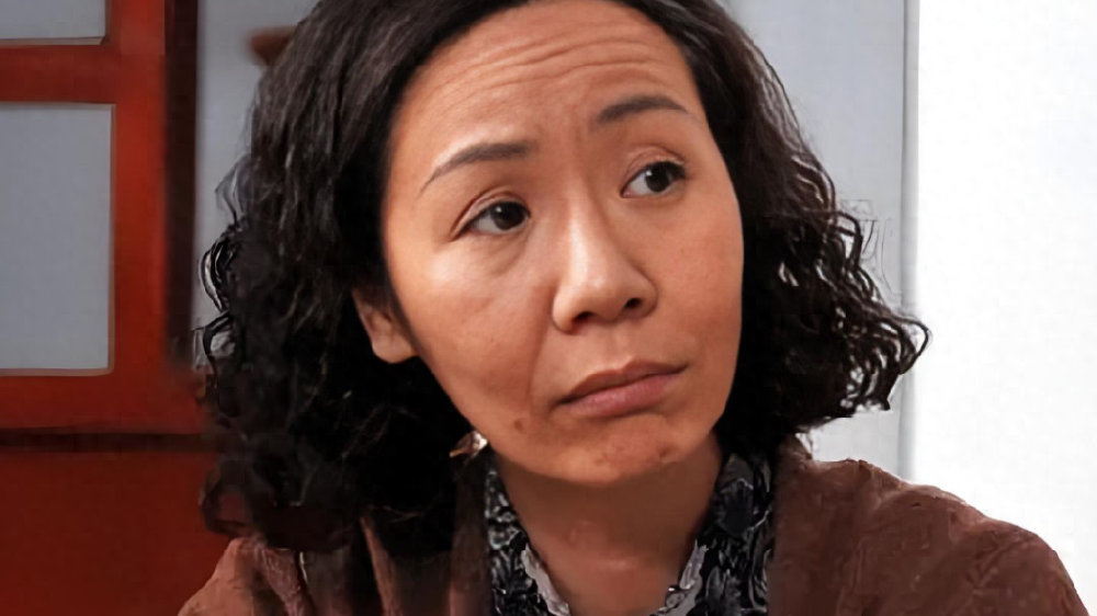 被诟病长得丑却当了演员,如今嫁入豪门,打理万贯家财,她凭什么|杨青|演艺圈|德国|英达|女演员_新浪新闻