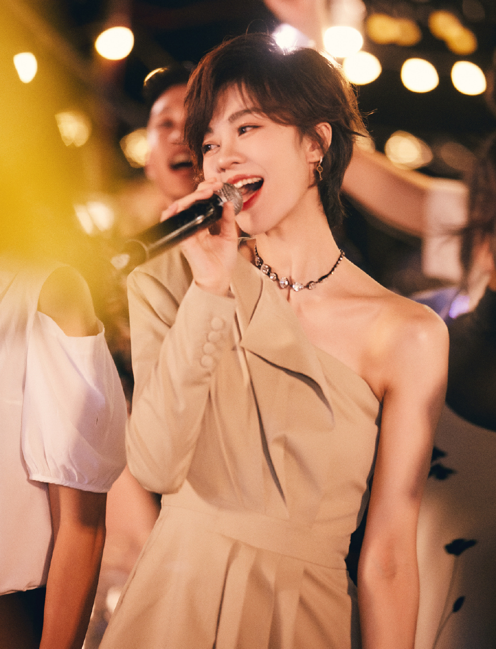 郁可唯森系大片写真