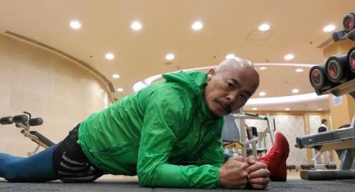 鬼脚七熊欣欣一口咬下天九翅赔付80万如今手拿水饺似武打