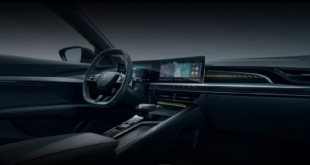 谁才是年轻人的菜？MG5天蝎座对比吉利缤瑞COOL