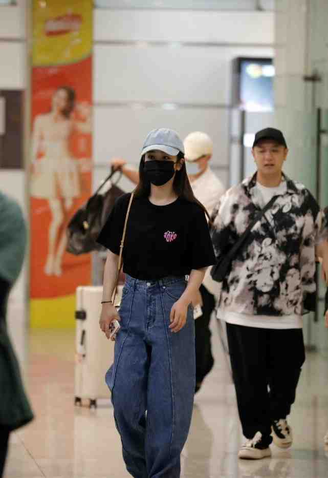 杨紫的反差萌让人大开眼界，甜糯软萌又减龄，别再说她是女汉子了休闲区蓝鸢梦想 - Www.slyday.coM