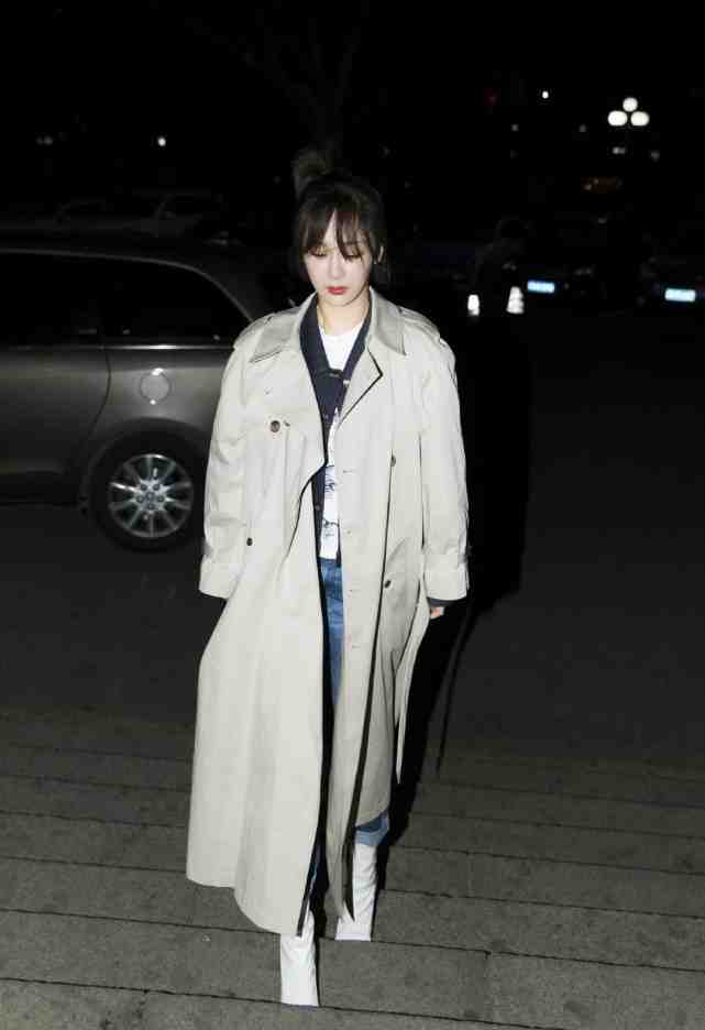 杨紫的反差萌让人大开眼界，甜糯软萌又减龄，别再说她是女汉子了休闲区蓝鸢梦想 - Www.slyday.coM