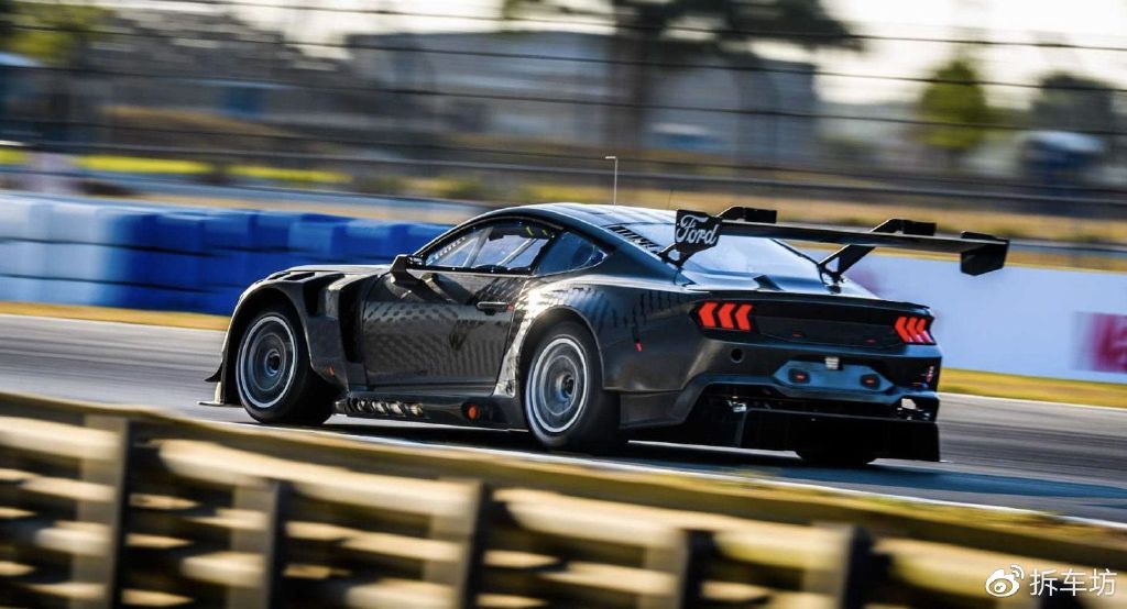 电脑上好玩的赛车游戏