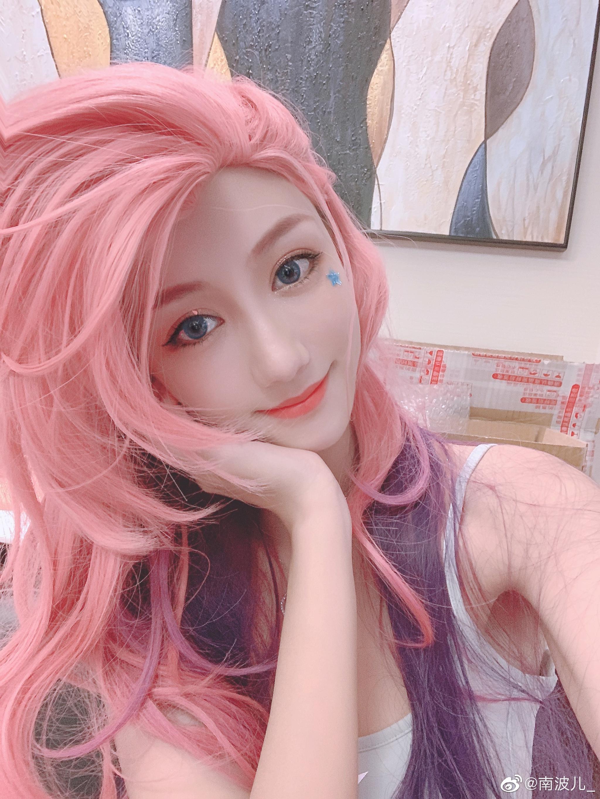 斗胆cos一下seraphine怎么样伙伴们 期待一下我的第一个仿妆vlog