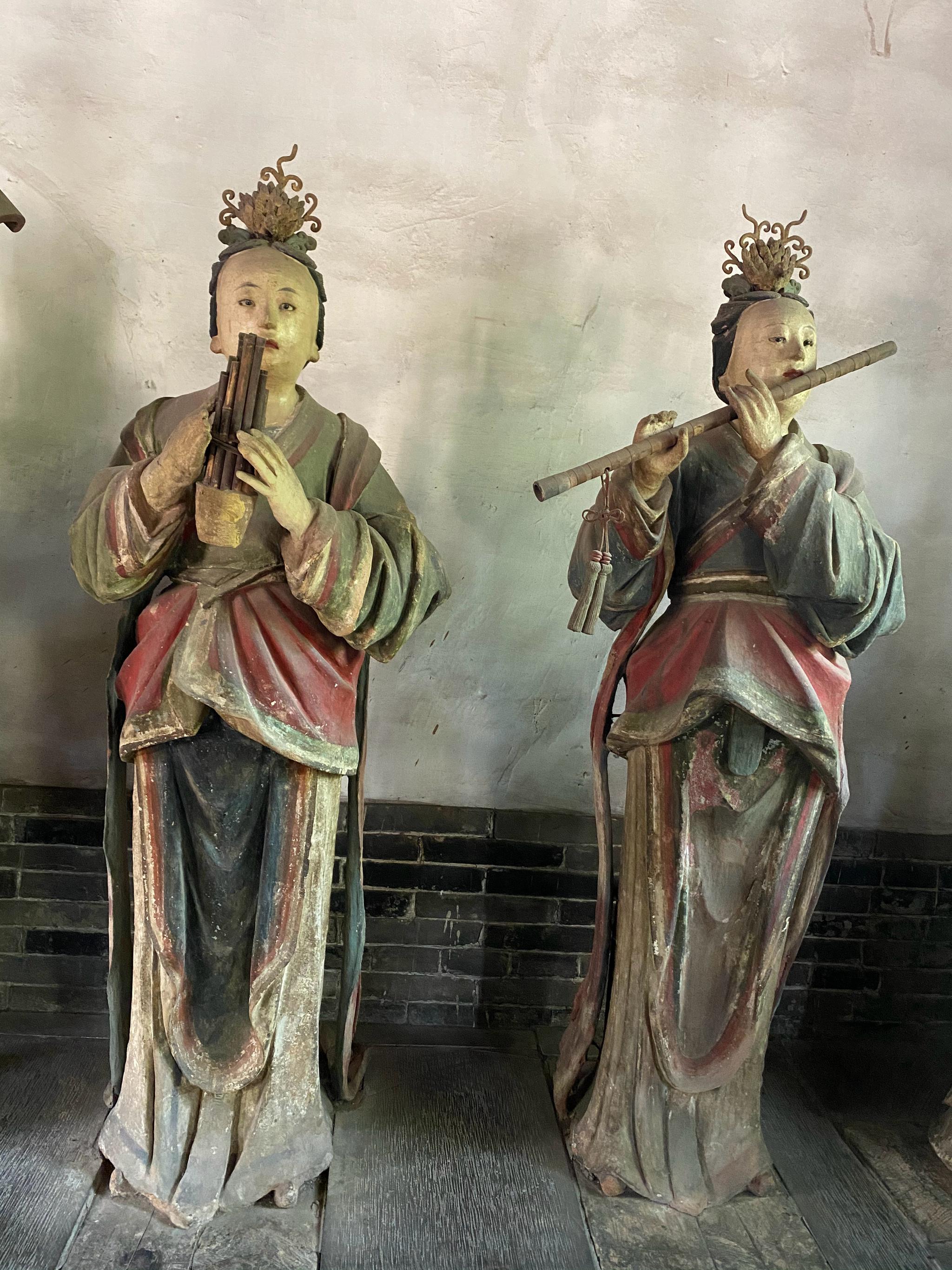 山西太原晋祠里有一组罕见的元代乐伎塑像,共有14尊