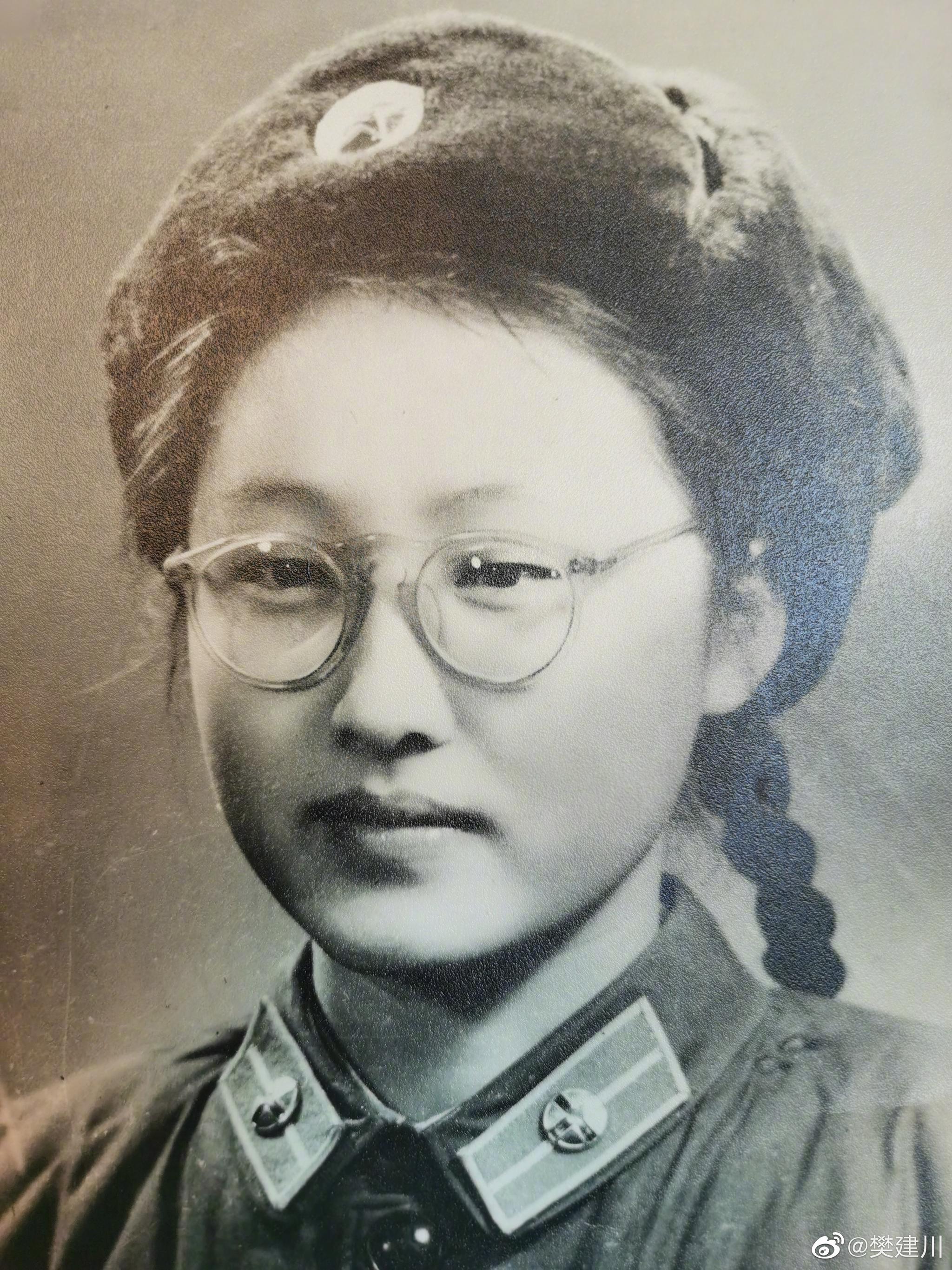 杨延林教授,1943年生于延安中央医院,1962年入伍