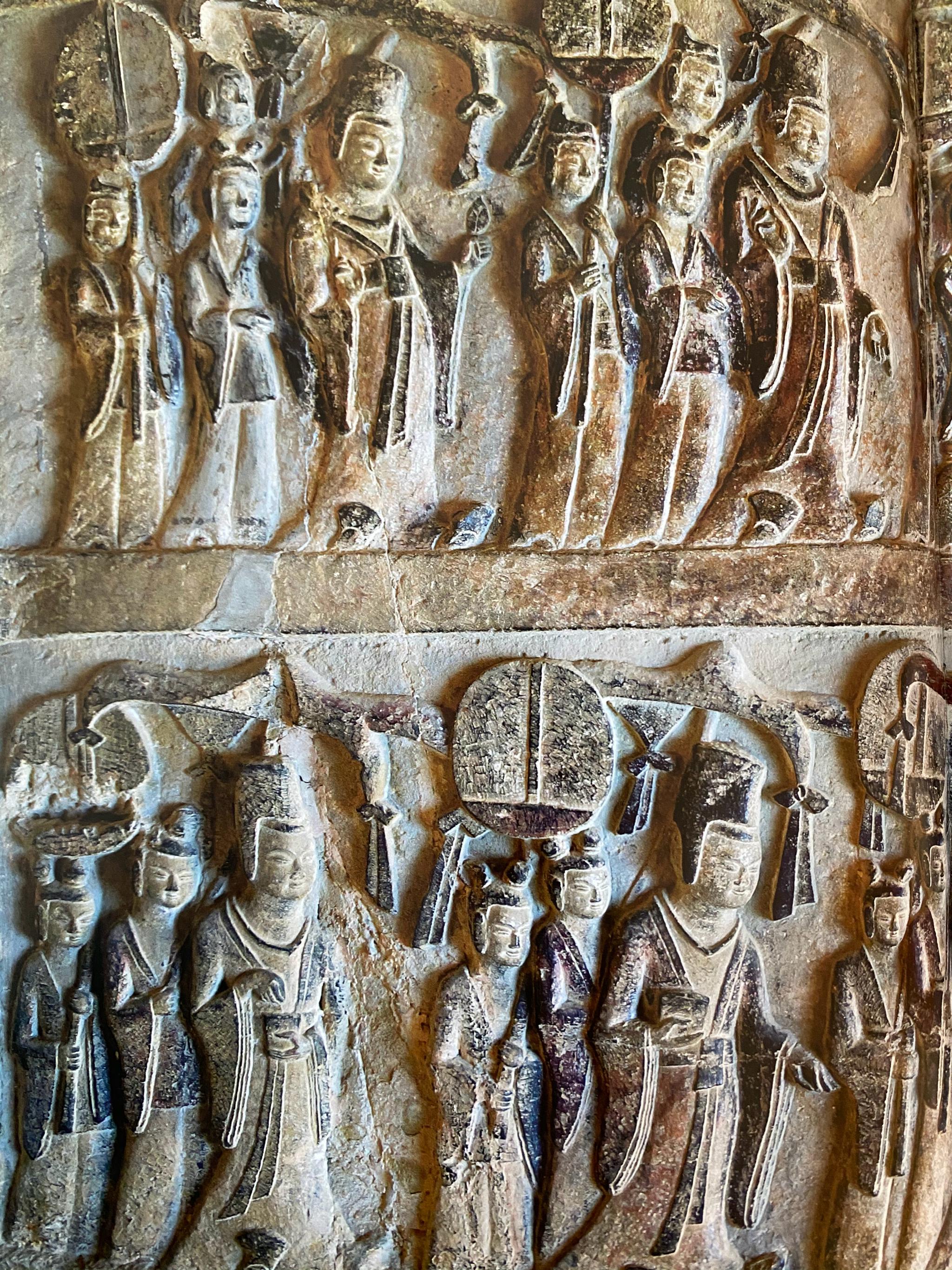 河南巩义石窟的北魏浮雕帝后礼佛图,之前洛阳龙门石窟也有_高清图集