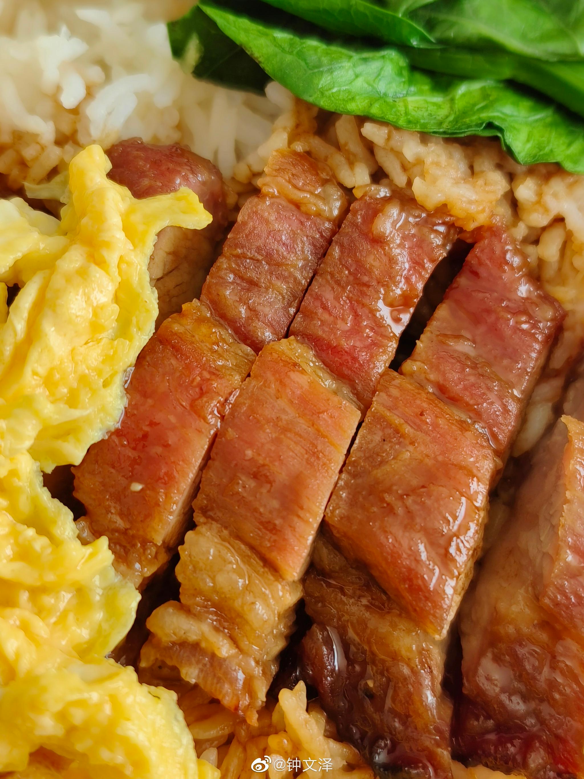 今日午餐滑蛋叉烧饭