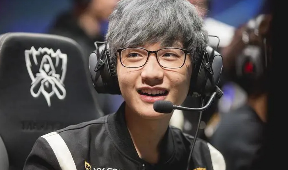 离谱!外媒评选S12最强选手Top20,RNG无一人上榜休闲区蓝鸢梦想 - Www.slyday.coM 离谱!外媒评选S12最强选手Top20,RNG无一人上榜休闲区蓝鸢梦想 - Www.slyday.coM