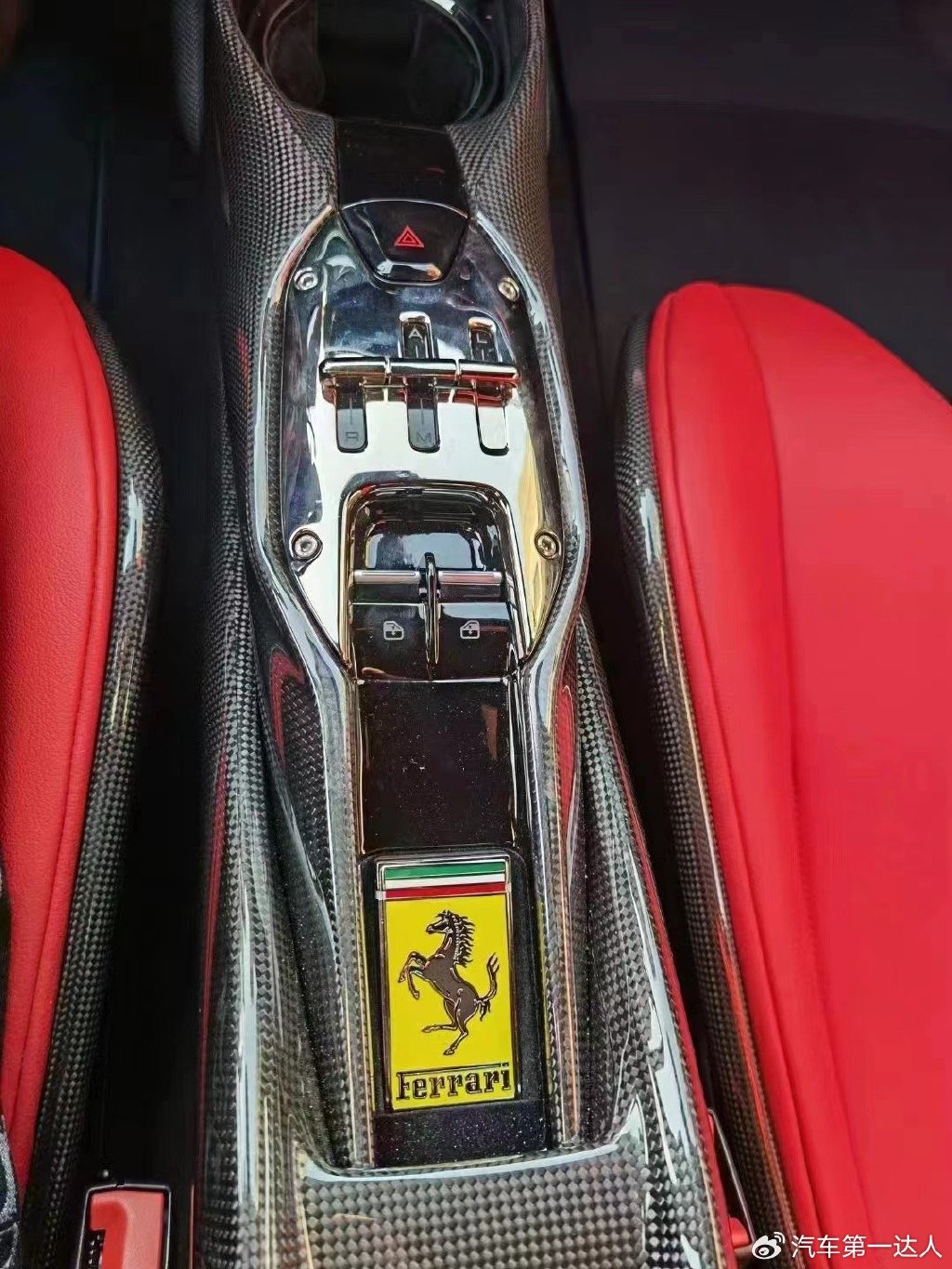 量产超跑全球四台,法拉利sf90stradale tailormade 赛道套件-新浪汽车