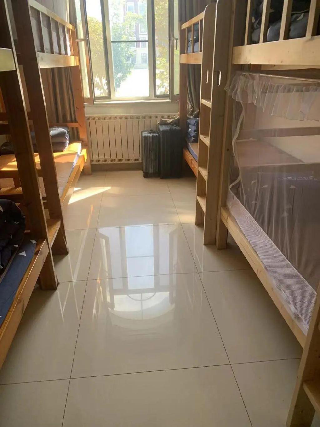 明确内务标准争当合格学生潍坊新纪元综合高中内务标准培训会