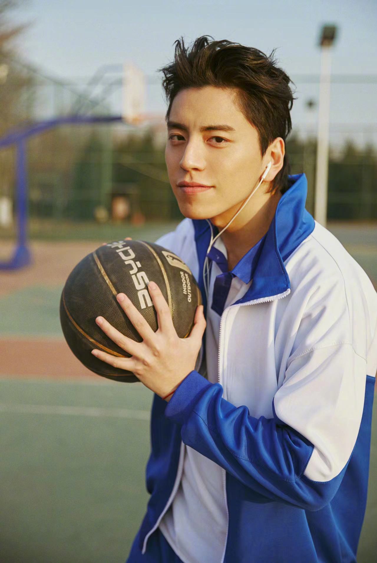 出道十四载王大陆挑战自我坚持初心在演员的路上不断突破