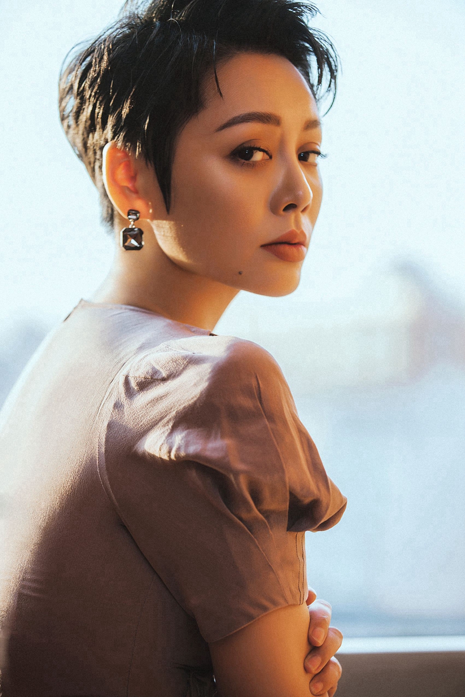 盘点来自贵州的女明星们歌手陈粒影后宁静个个美若天仙