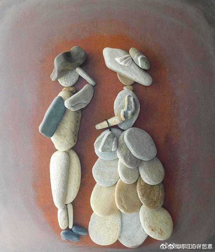 1 / 8 鹅卵石不止可以直接用来画画还可以用各种形状的小石子拼成创意
