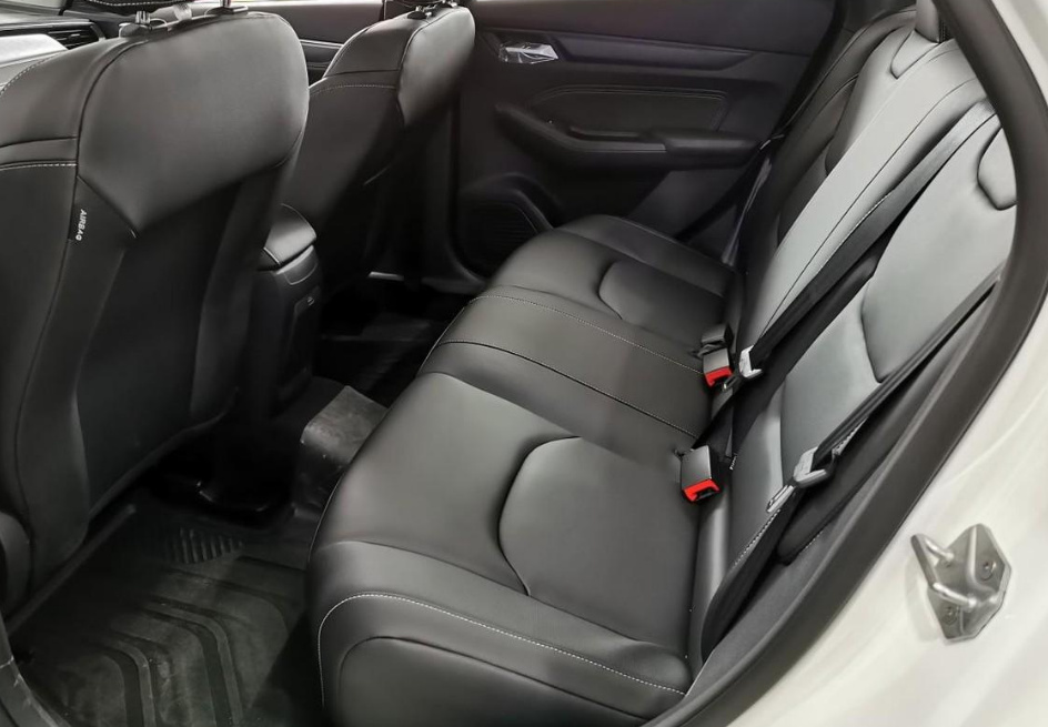 年轻上班族怎么选车？现代伊兰特对比福特福睿斯