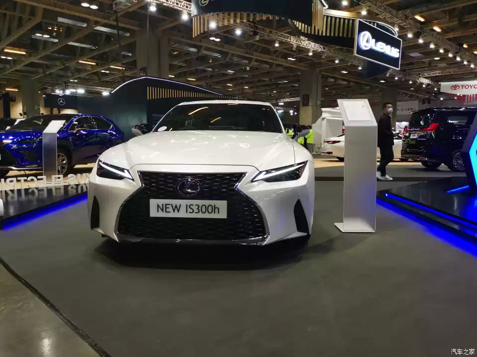 2021澳门车展新款雷克萨斯is首发