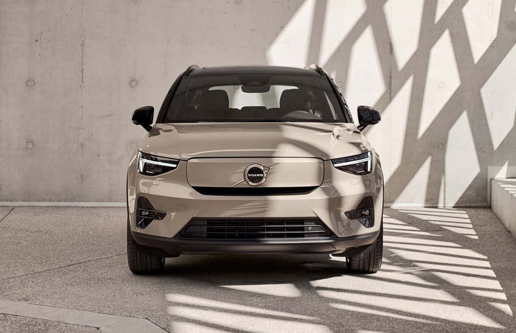 沃尔沃对其命名体系进行了重大调整,将所有纯电动车型统一以"ex"为