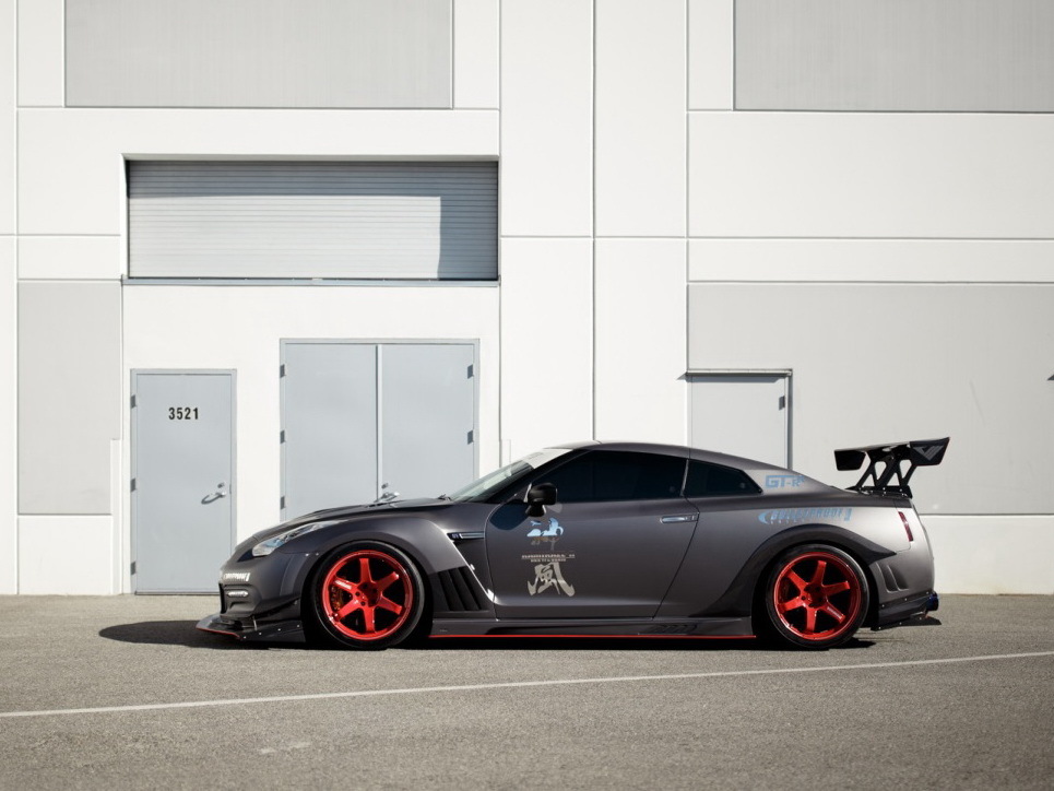 日产r35 Gt R改装 Kamikaze R 神风 宽体空力套件