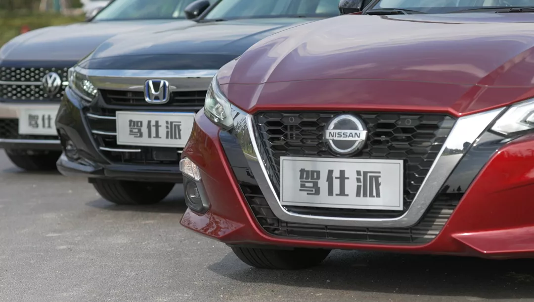 内燃机最后的防线！对比评测2021款天籁/新雅阁/新帕萨特