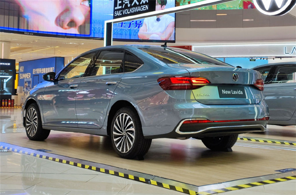 一套成熟一套年轻新朗逸为何推出两套外观