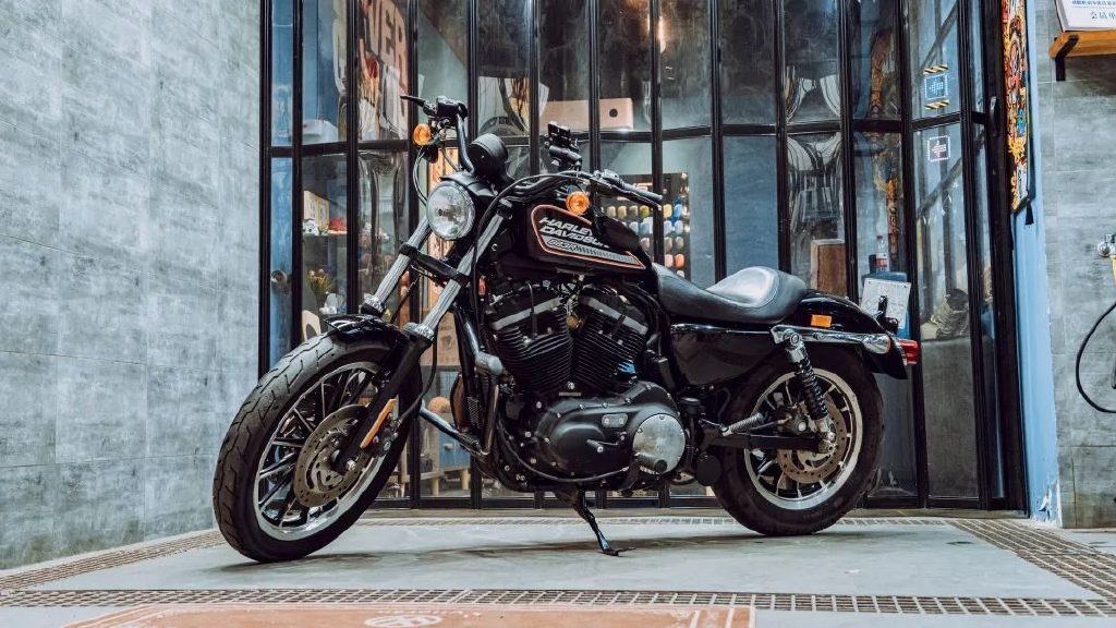 体验哈雷戴维森883r重新定义骑车这件事儿