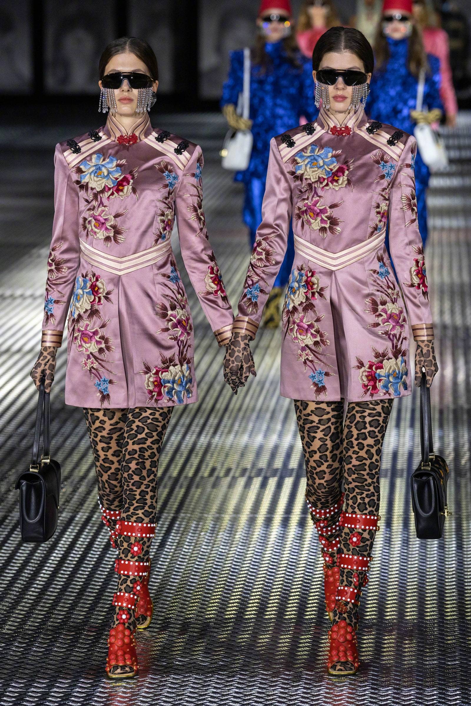Gucci2023春夏系列的“中国风”服装……