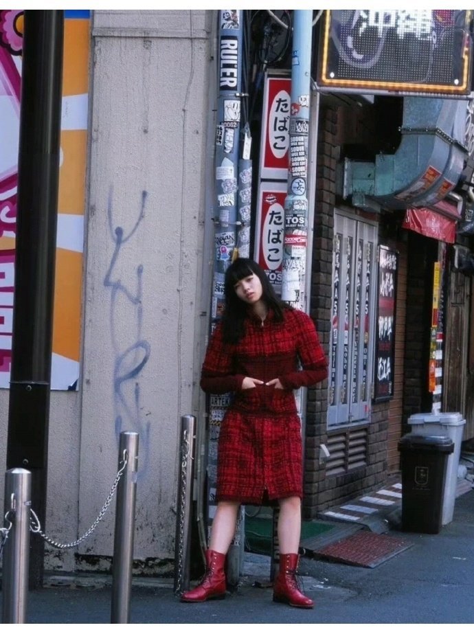 小松菜奈中古女神的慵懒气质慢而有温度的古着穿搭