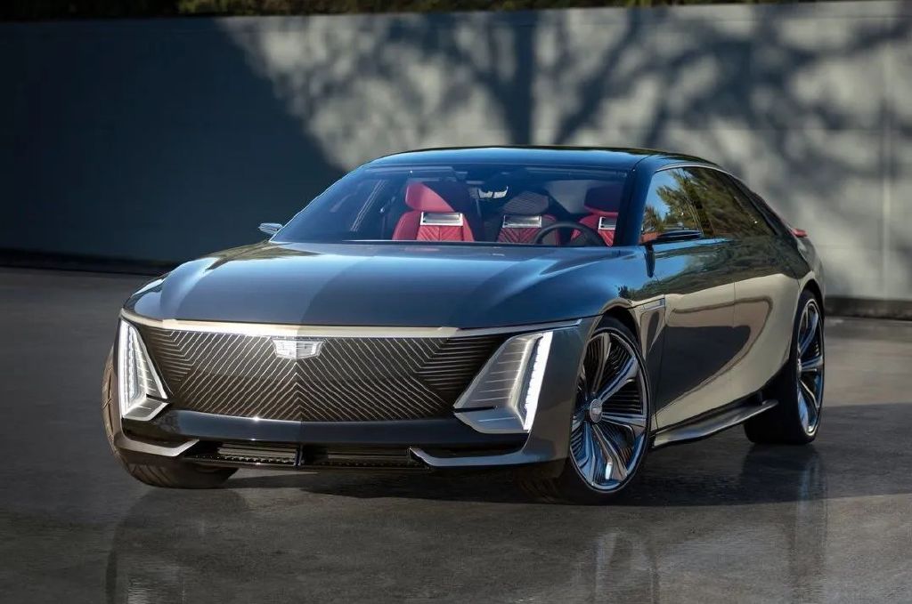 大尾翼+四出排气+全黑标，它是把运动范玩明白了休闲区蓝鸢梦想 - Www.slyday.coM