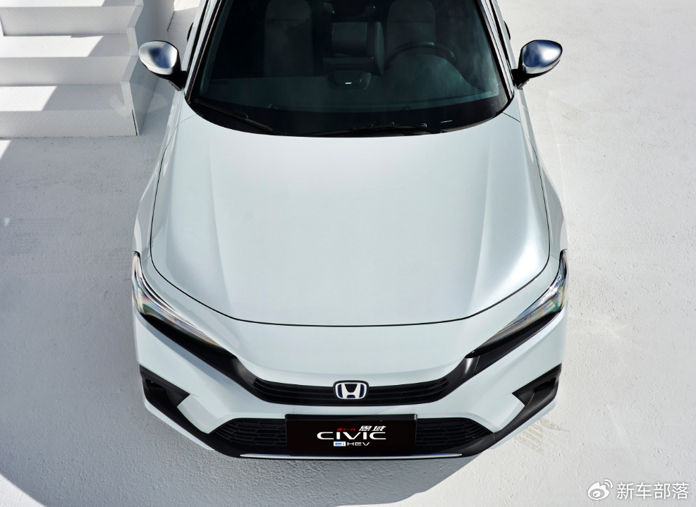 十月自驾赏秋日美景，这3款运动轿车值得推荐