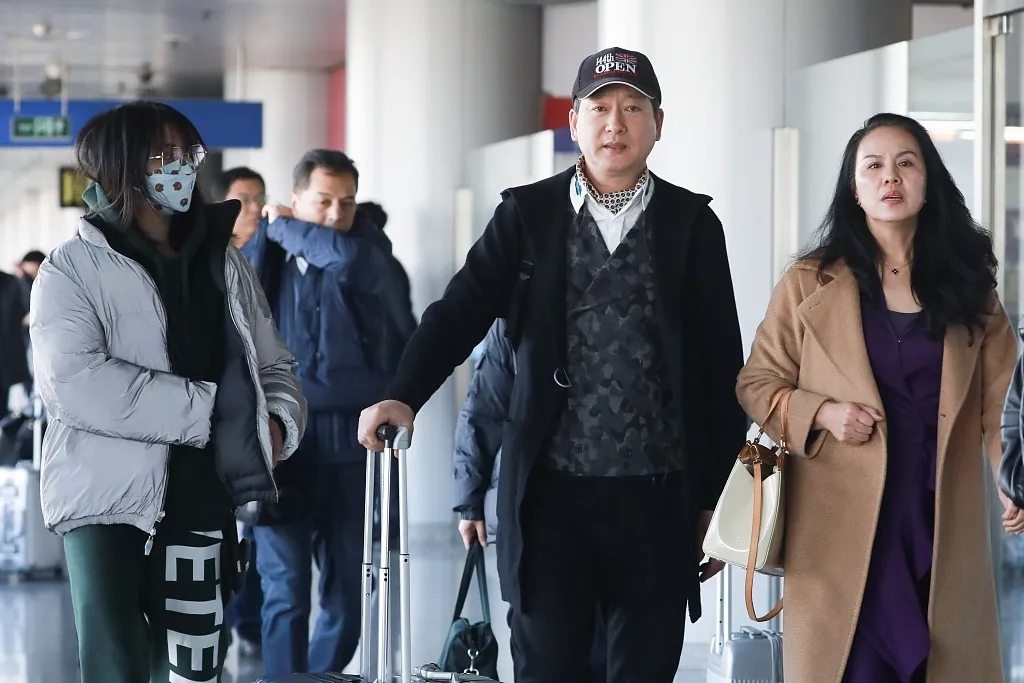 郑爽父母毁女史,太狠了|刘艳|郑爽|郑成华_新浪新闻