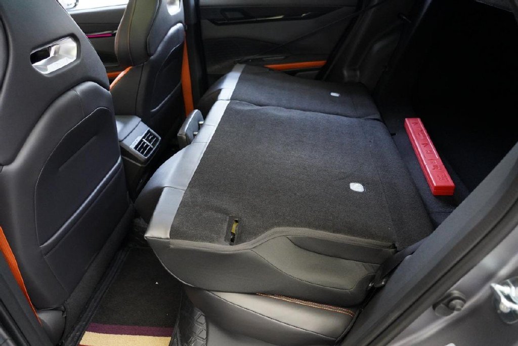 顶配1399万长安univ20t看车分享