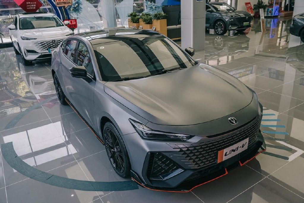 顶配1399万长安univ20t看车分享