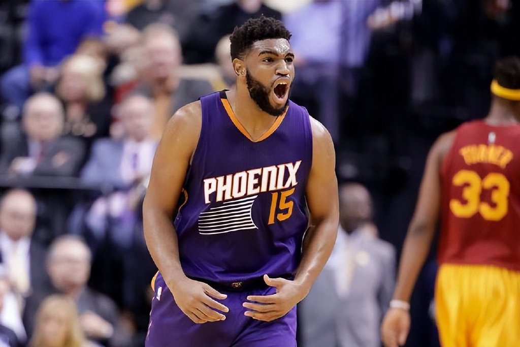 凤凰队即将与前CBA篮板王达成一致，他将成为周琦的替身？休闲区蓝鸢梦想 - Www.slyday.coM