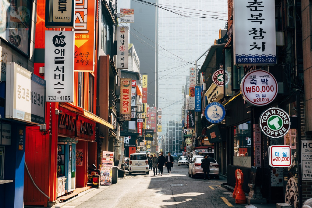 虽然在如此背景下,韩国消费者更倾向于选择低价商品,但他们对商品质量