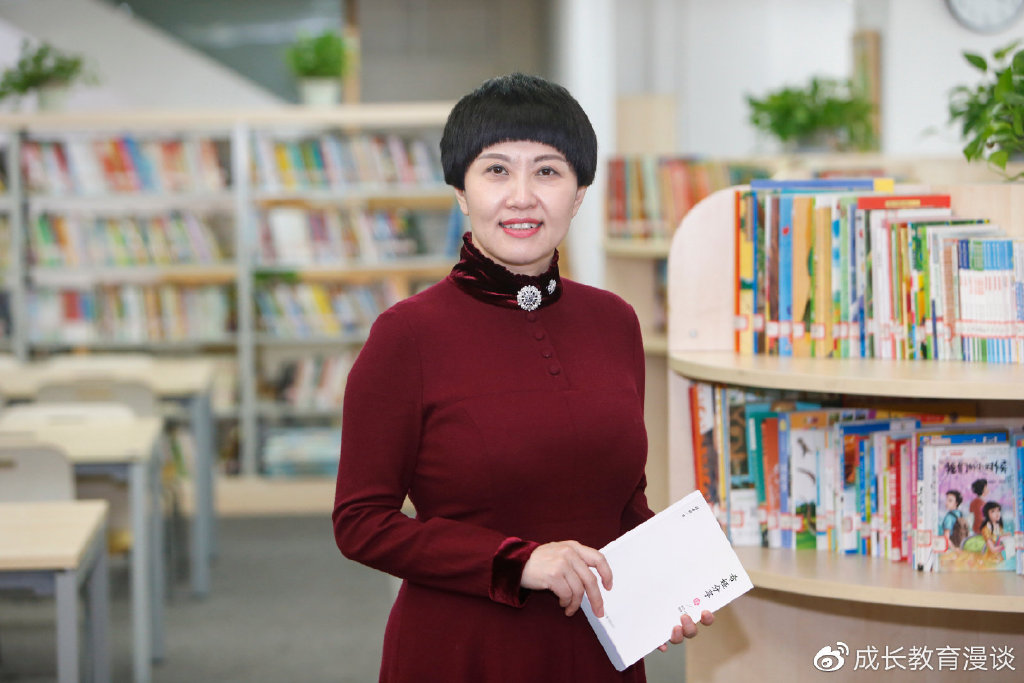 刘希娅代表:双减让大家思考什么是真正的学习,可家长焦虑如何破?