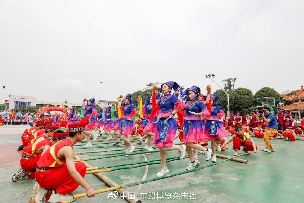 春意盎然“壮族三月三”,壮乡广西在“跃动”__财经头条
