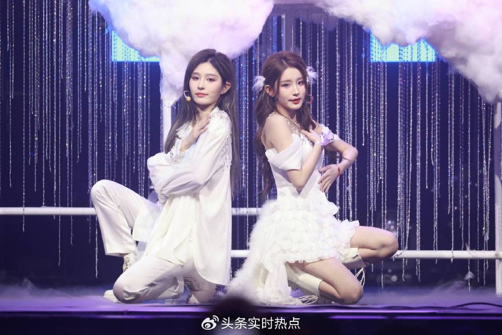 SNH48 GROUP王奕周诗雨“予你”主题巡演开启 春日造一场温柔梦