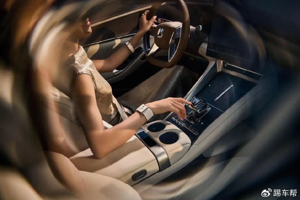 33.48万元起，腾势Z9GT正式上市-腾势x测评视频