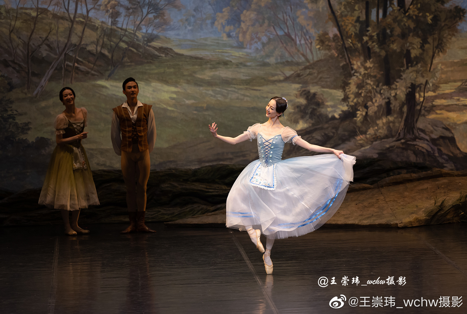 史诗交响芭蕾舞剧《斯巴达克》天桥艺术中心震撼首演_中国网