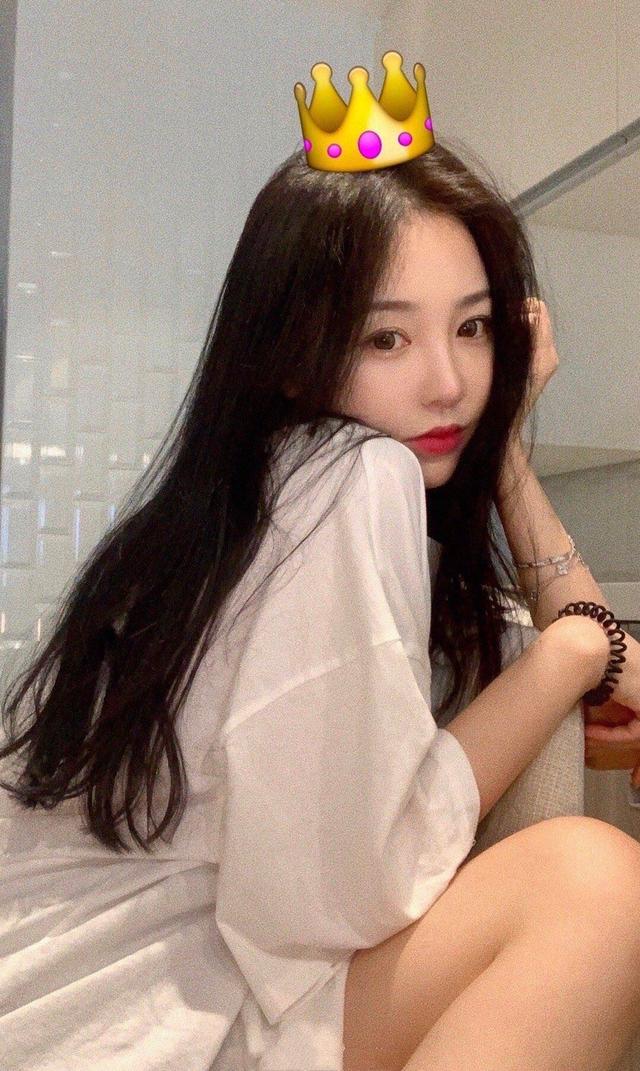 肖战队友疫情期间网恋恋情曝光马上分手女方身材火辣言语大胆