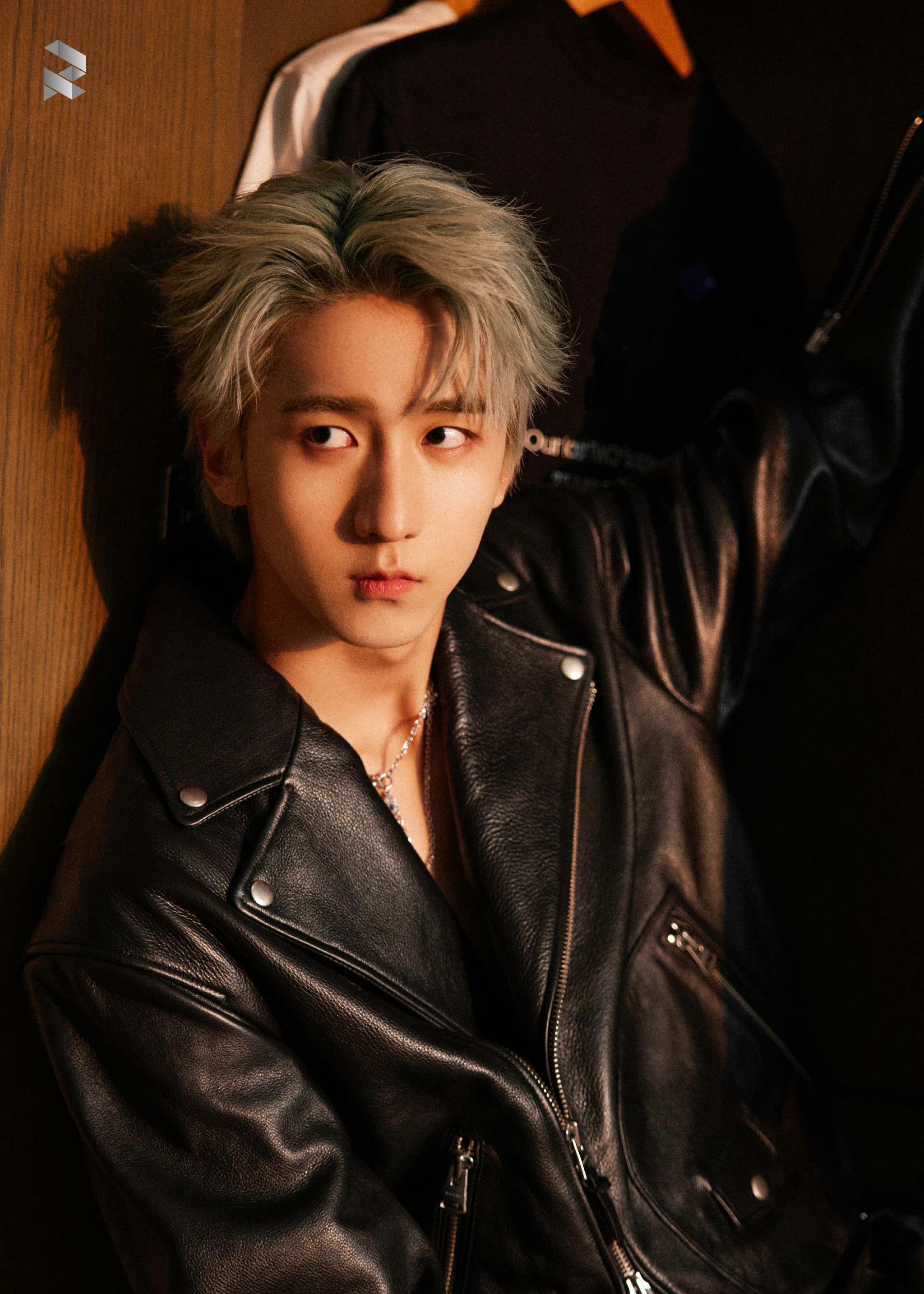 赵让衣柜暖系随拍光影氛围下温柔又野性